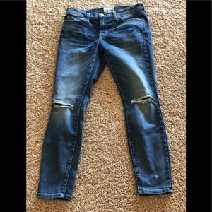 Current/Elliot Distressed Jeans